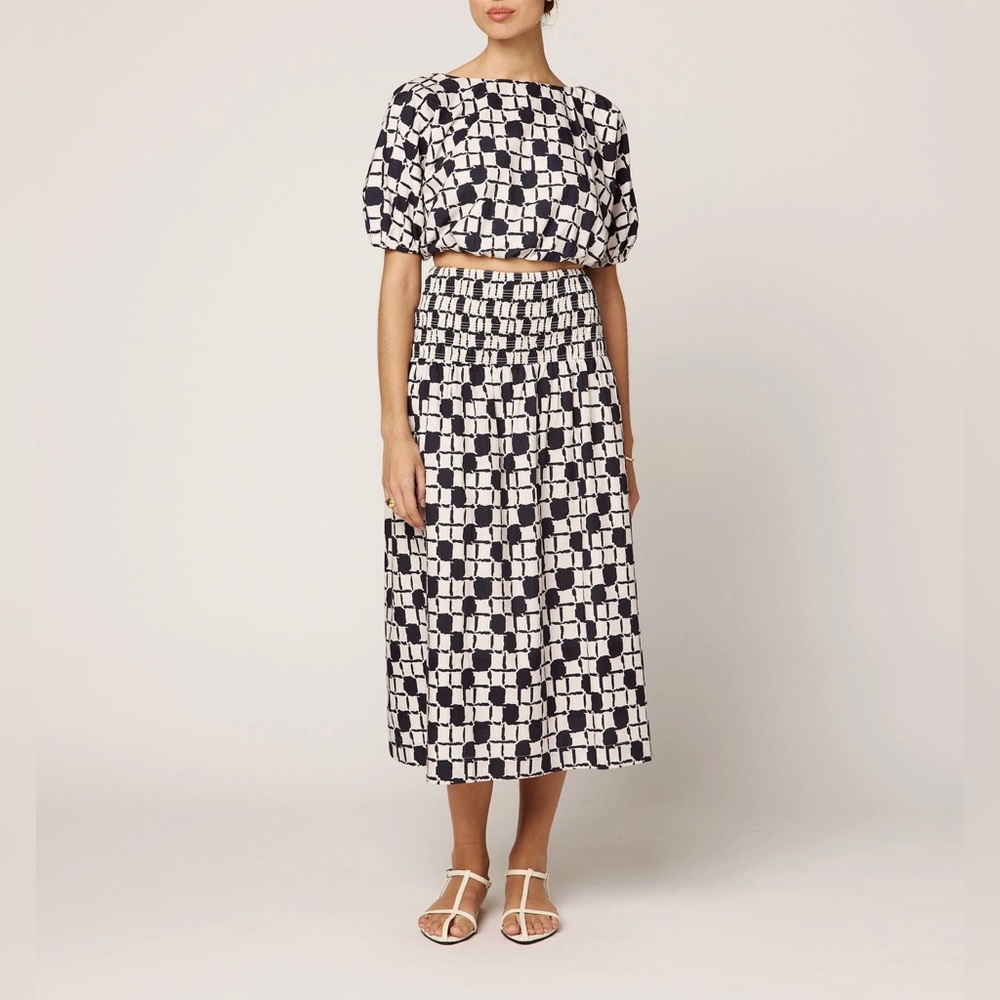 Cleobella Melanie Midi Skirt in San Marino Navy & White Print size Medium